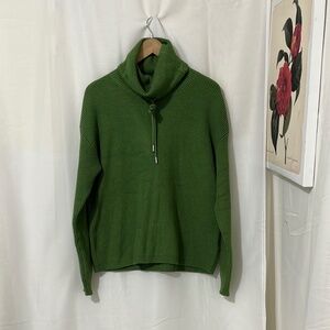 Simons Contemporaine Brilliant Green Crowl Neck Sweater